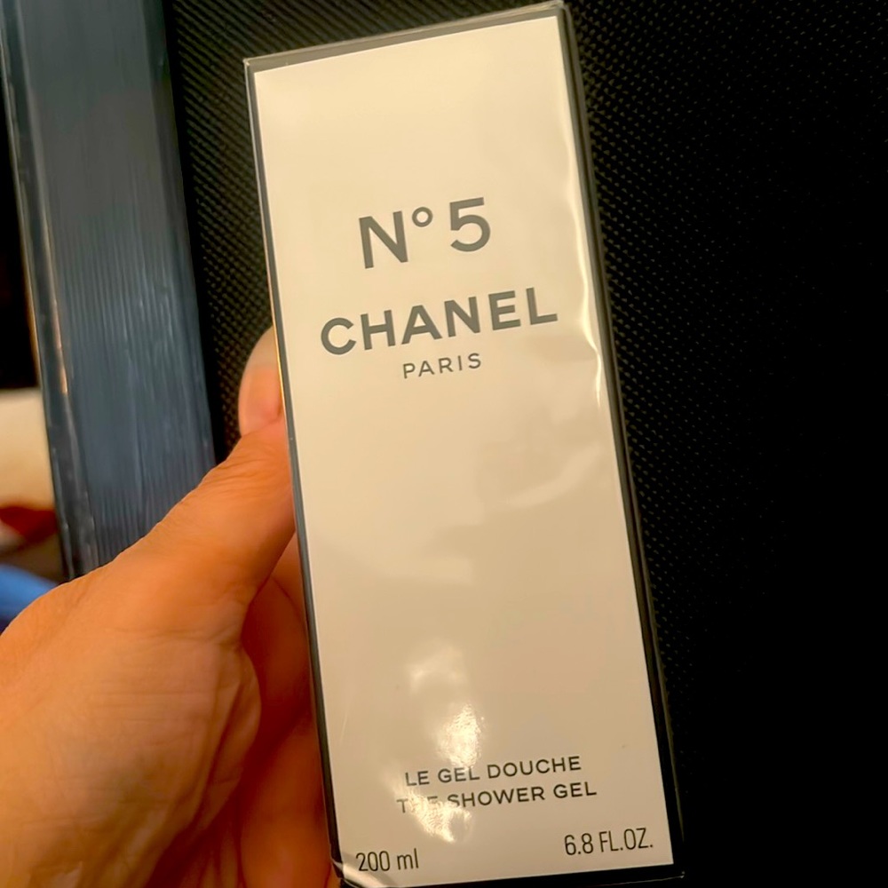 Chanel N 5 shower gel